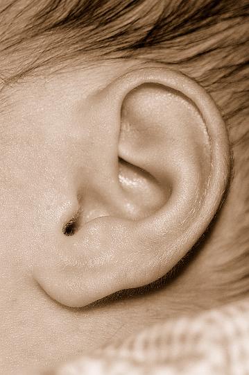 Jillian Dixon 041.JPG - Jillian's ear